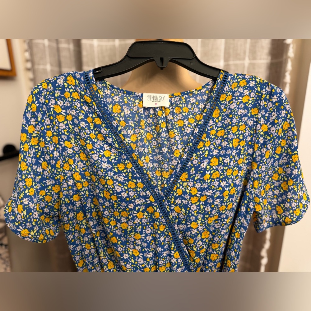 EUC Sienna Sky blue and yellow floral faux wrap Dress - Picture 2 of 7